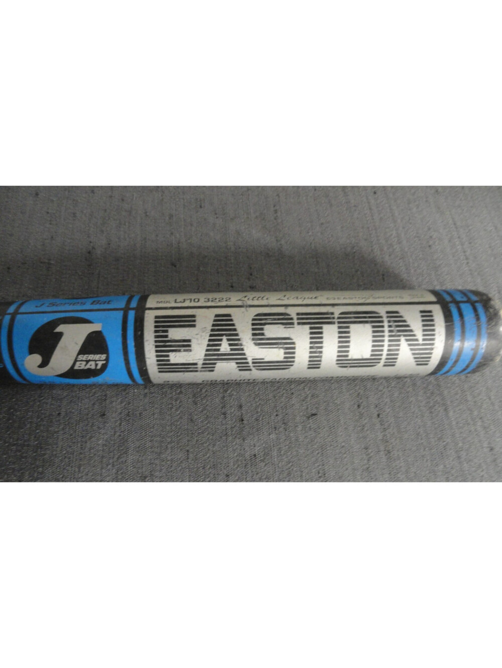 EASTON SPORTS LJ103222 LITTLE LEAGUE BASEBALL BAT 32in 22 oz 2 1/4in